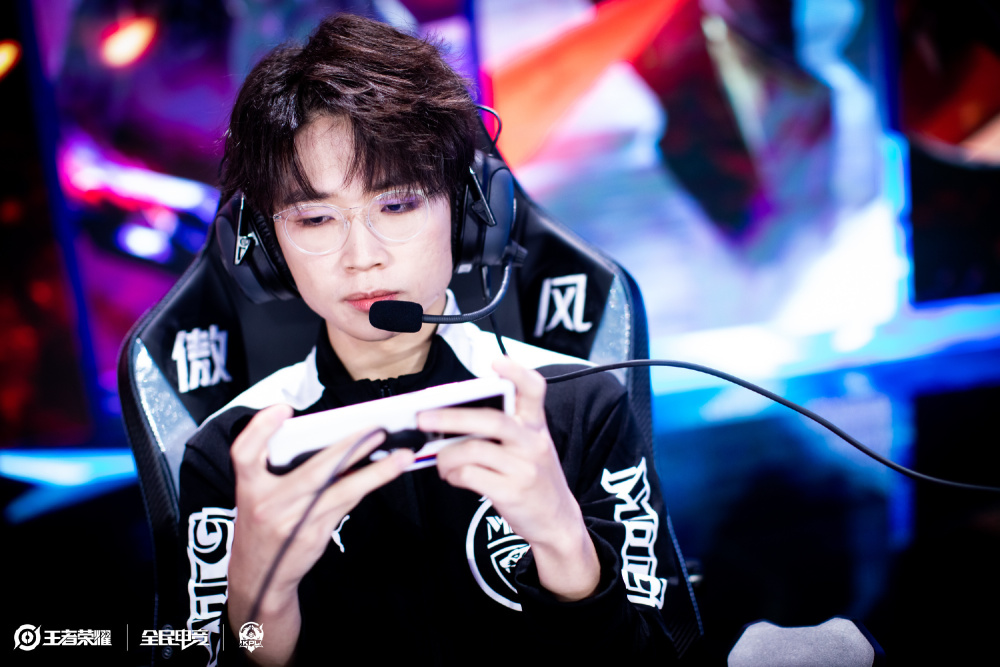 两队都展现 两队都展现