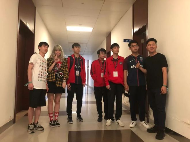 团队拉打本